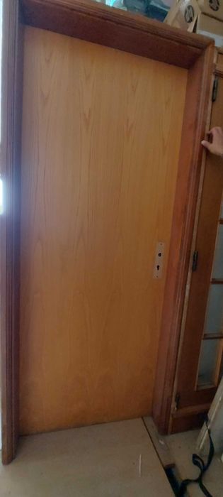 Portas em madeira com aro (varias medidas)