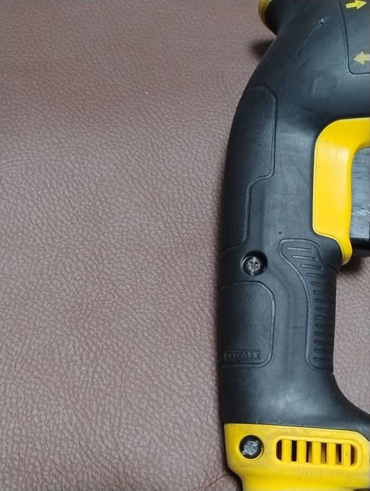 Перфоратор DeWalt D25133 , болгарка Graphite 59G187