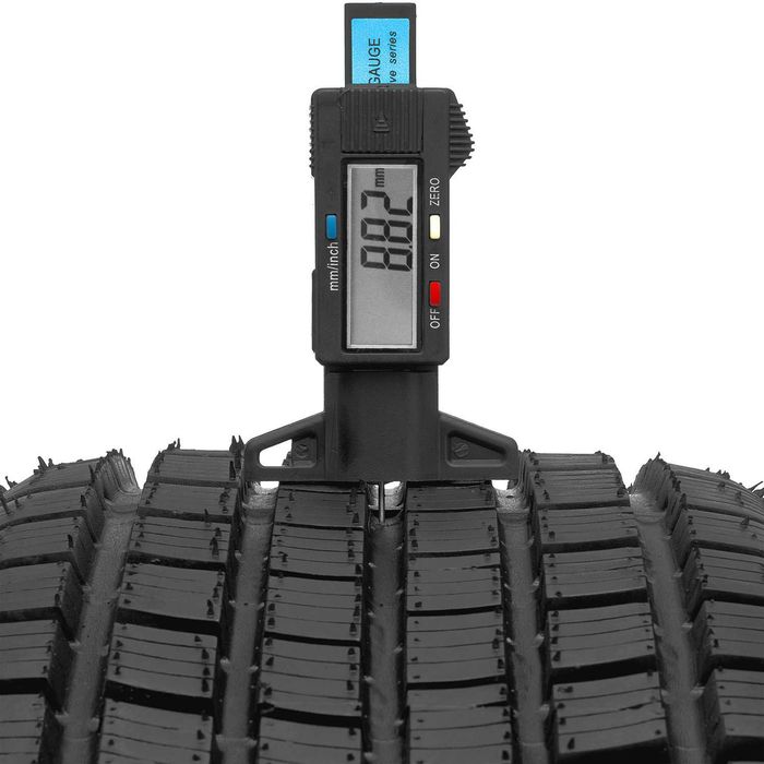 Opony Bieżnikowane 215/55 R16 ZIMOWE OSTRE 2 lata gwarancji