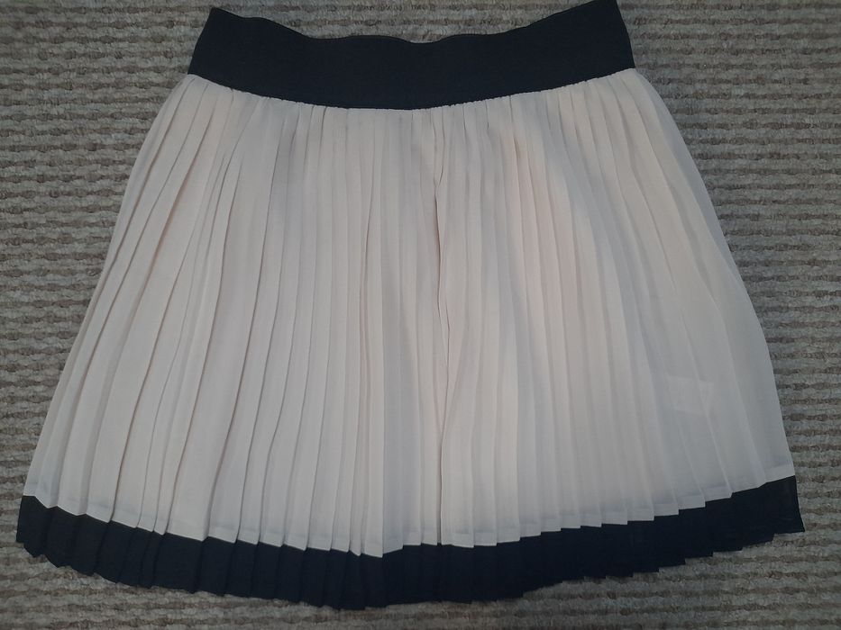 Spódnica plisowana Atmosphere r. S kremowo-czarna