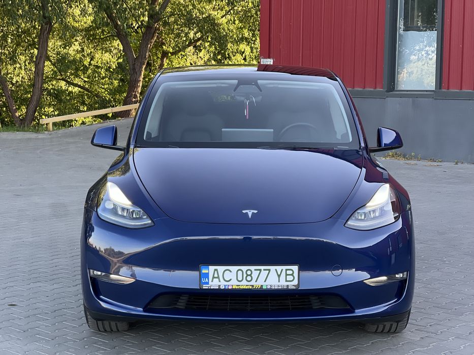 Tesla Model Y 2023р.