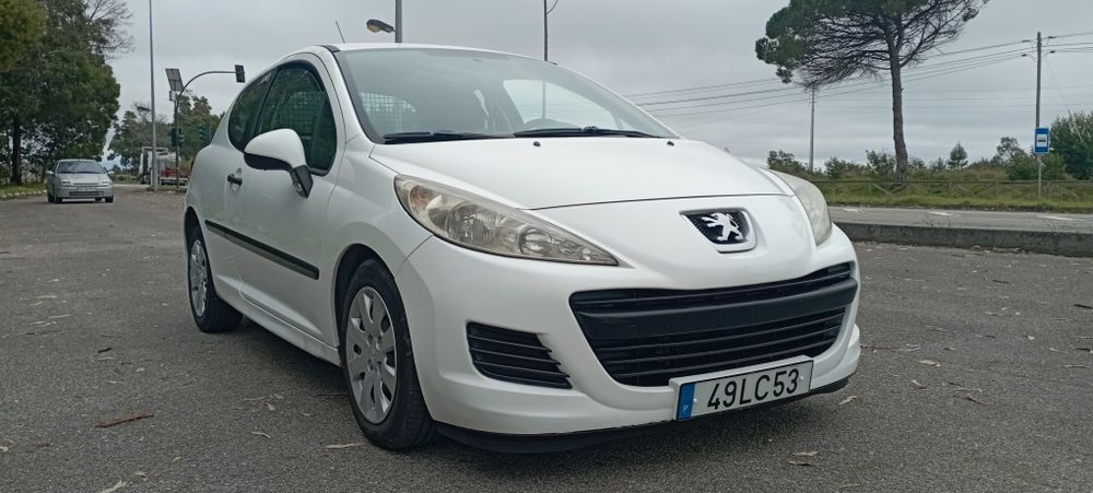 Peugeot 207 comercial de 12/2010