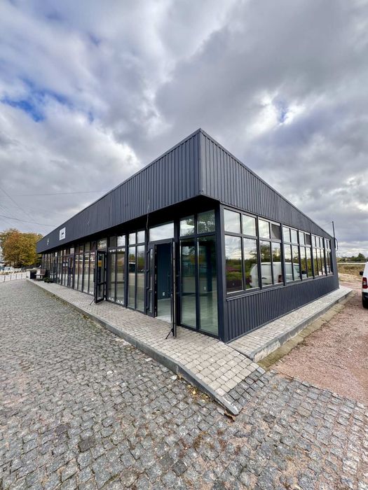 Оренда приміщень 50 та 52 кв.м на першій лінії у с. Черняхів