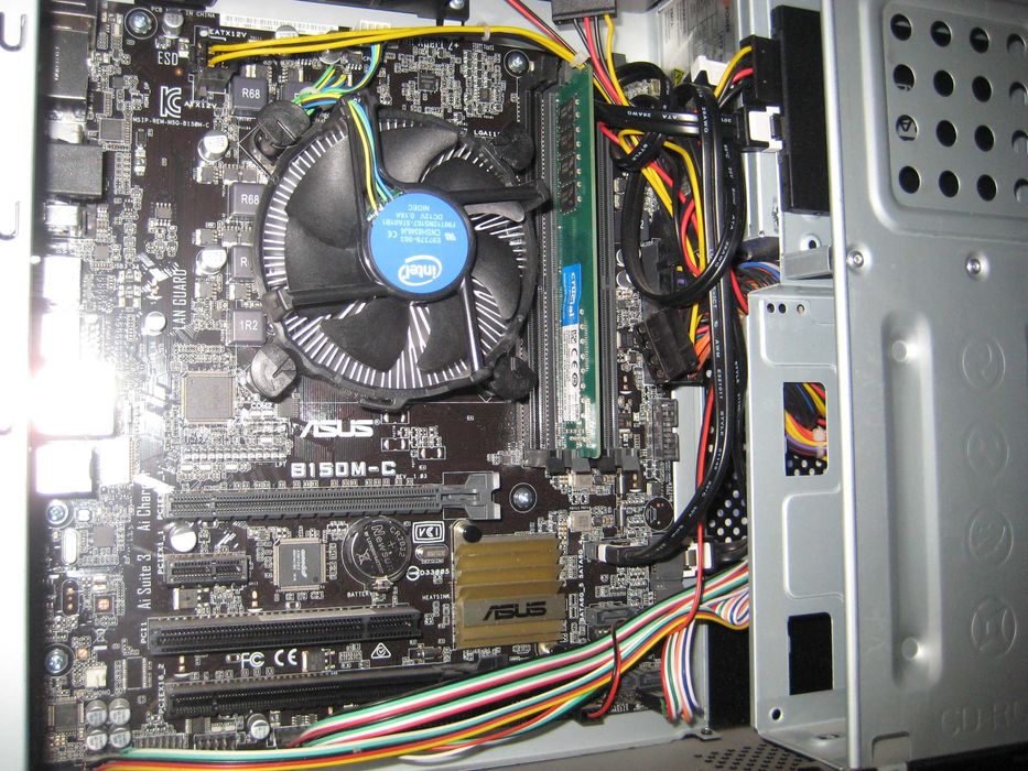 Системний блок ПК i5-6400/B150M-C socket 1151/ DDR4 16gb/ SSD 240/400W