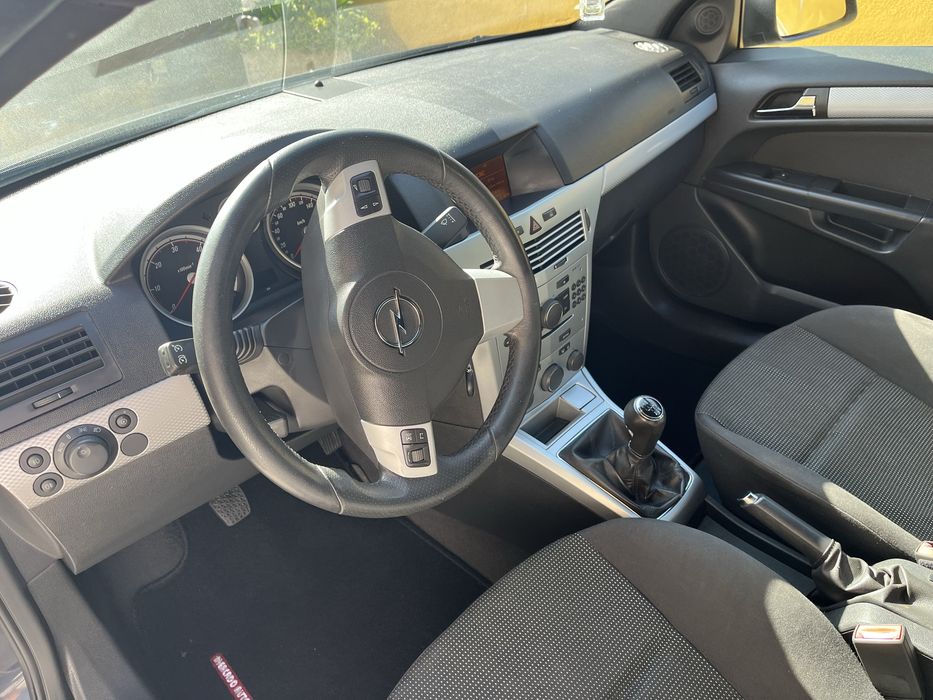 Vendo Astra GTC 1.9