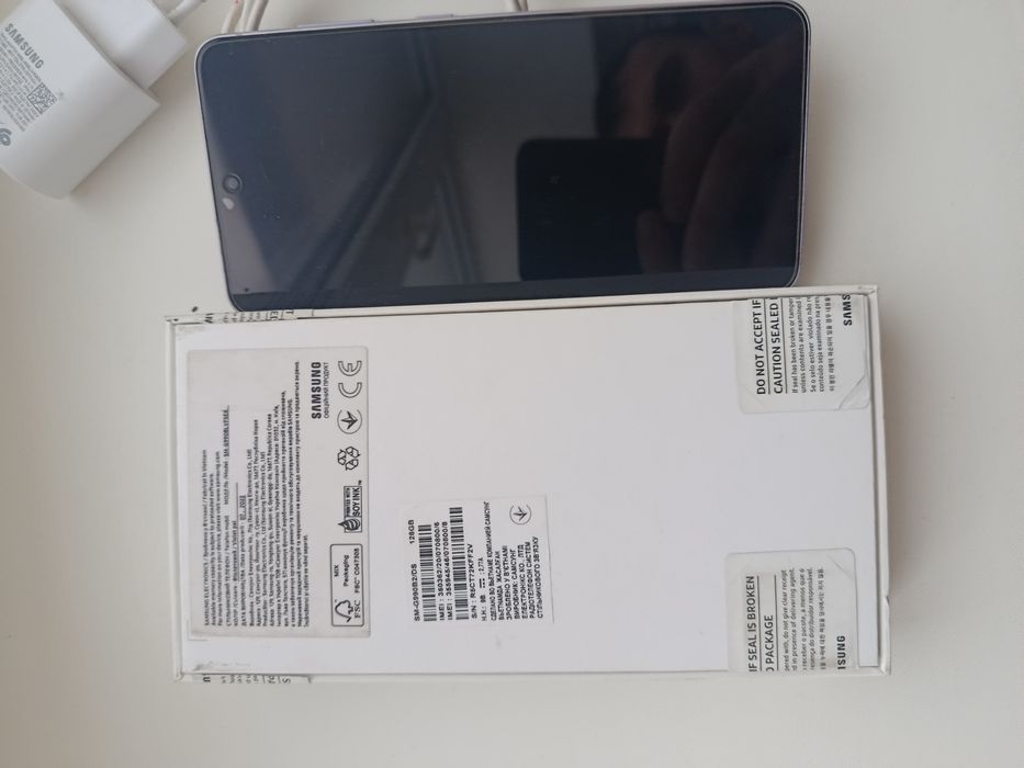 Смартфон Samsung Galaxy S21 FE 5G 6/128gb Galaxy watch 6