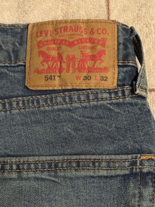 Джинсы Levi’s 541
