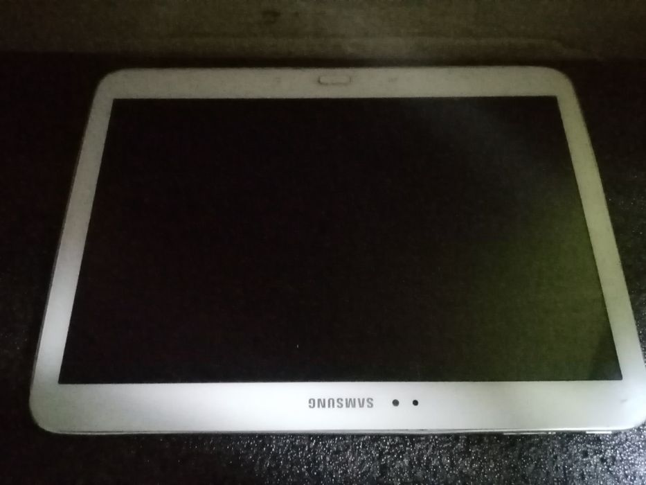 Планшет Samsung Galaxy Tab 3 GT-P5200 10.1  (SM-T220)