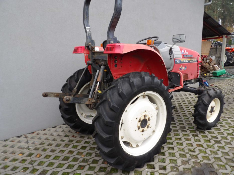 Yanmar AF RS 30 do szparagów między rzędy wysoki prześwit  4x4 kubota
