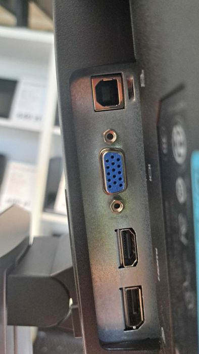 Monitor HP Elitedisplay E232 23" Matowy FullHD Pivot FV23 Gwarancja Klasa A