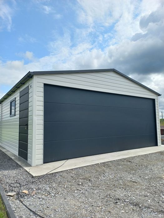 Garaż blaszany blaszak drewnopodobny nowoczesny styl