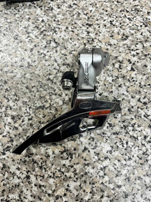 Mudança Dianteira Shimano Deore XT FD-M751