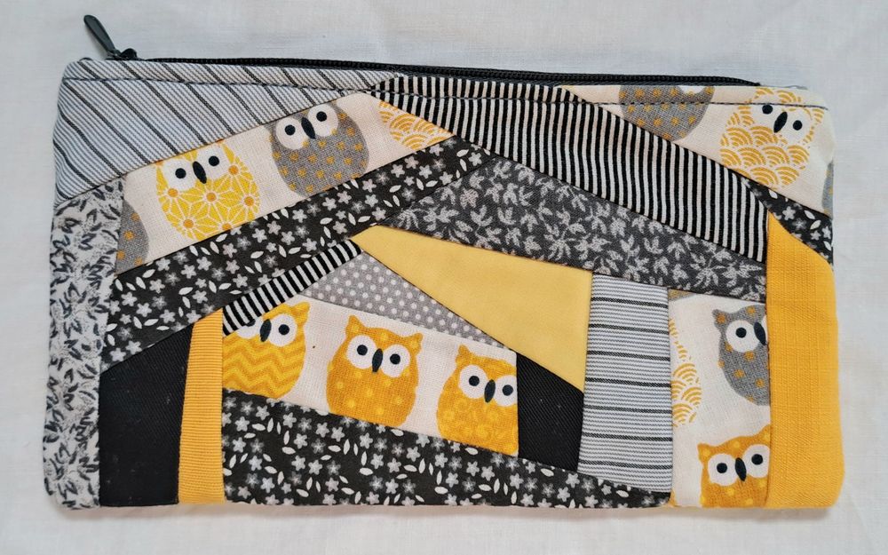 Estojo artesanal de patchwork