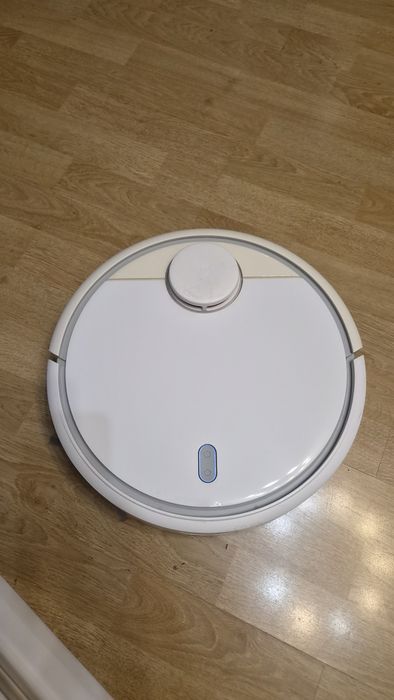 Робот пилосос Xiaomi Mi Robot Vacuum