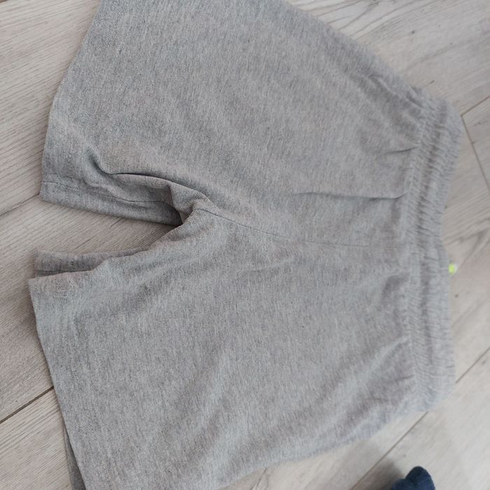 Spodenki dla chlopca 98 f&f tesco gratis