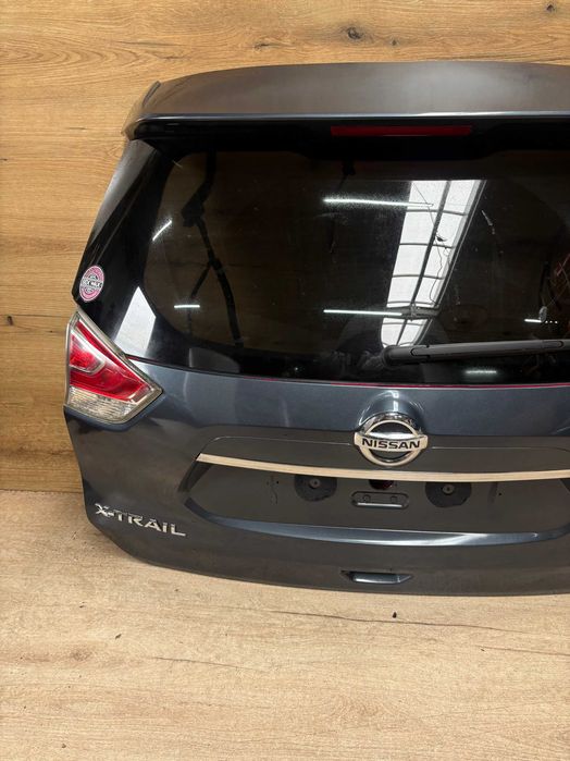 klapa bagażnika nissan x-trail t32