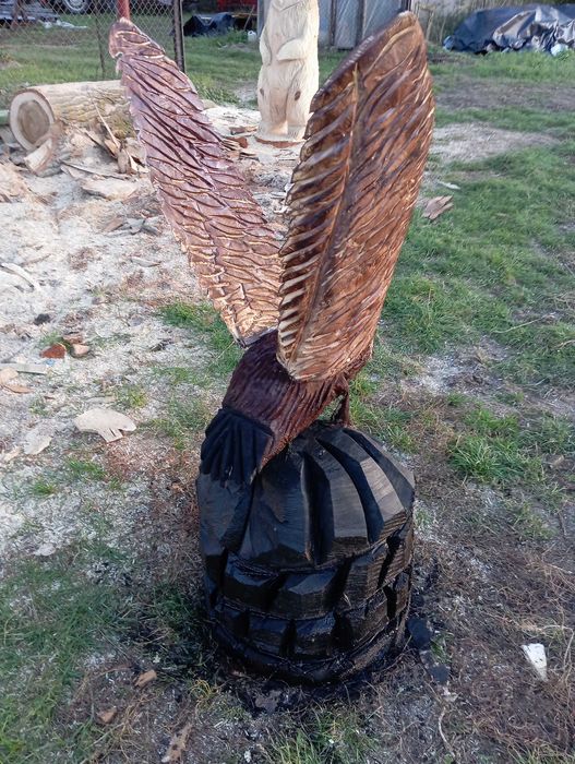 Rzeźba drewniana ogrodowa orzeł