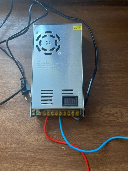 Зарядний пристрій lifepo4