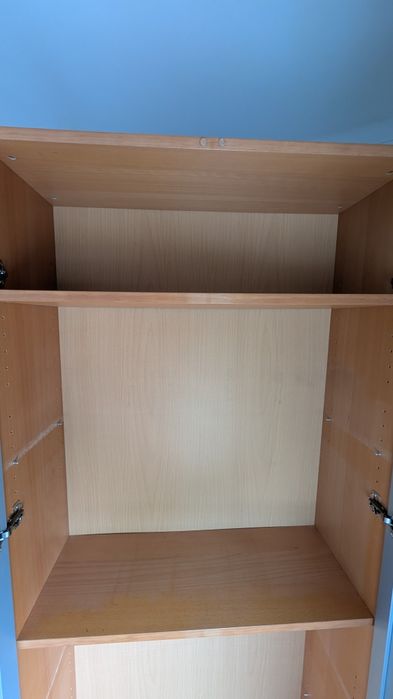 Armário com parteleiras ikea