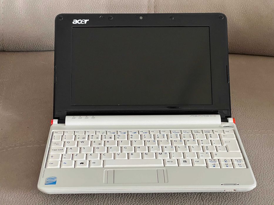Acer One ZG5, with battery, 100% functional64738501031426120