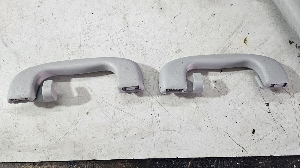 Uchwyt rączka sufitu podsufitki podsufitówki opel Zafira b
