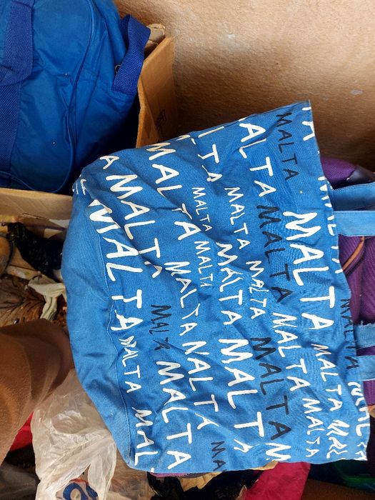 Сумки жіночі, віддам безкоштовно