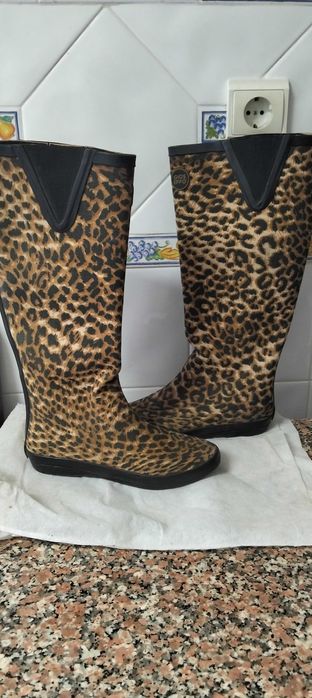 Vendo botas e galochas TAM 37