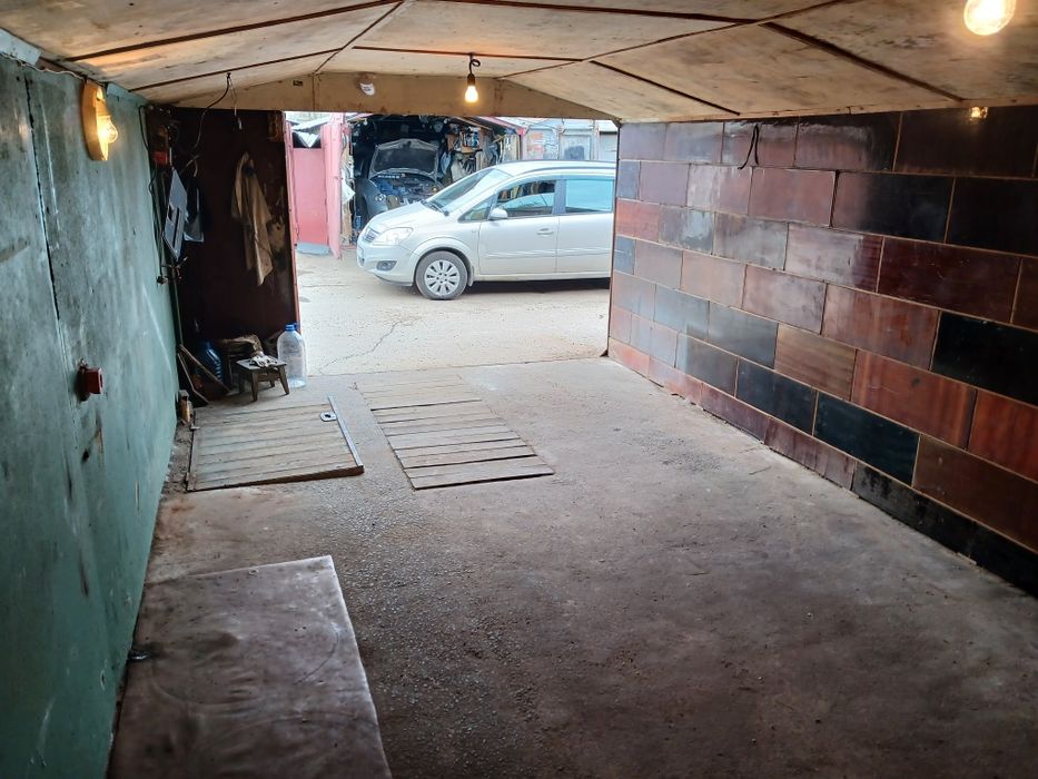 Сдам гараж утепленный