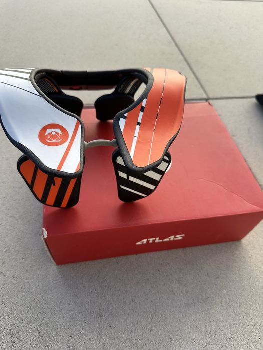 Atlas stabilzator karku protektor xs