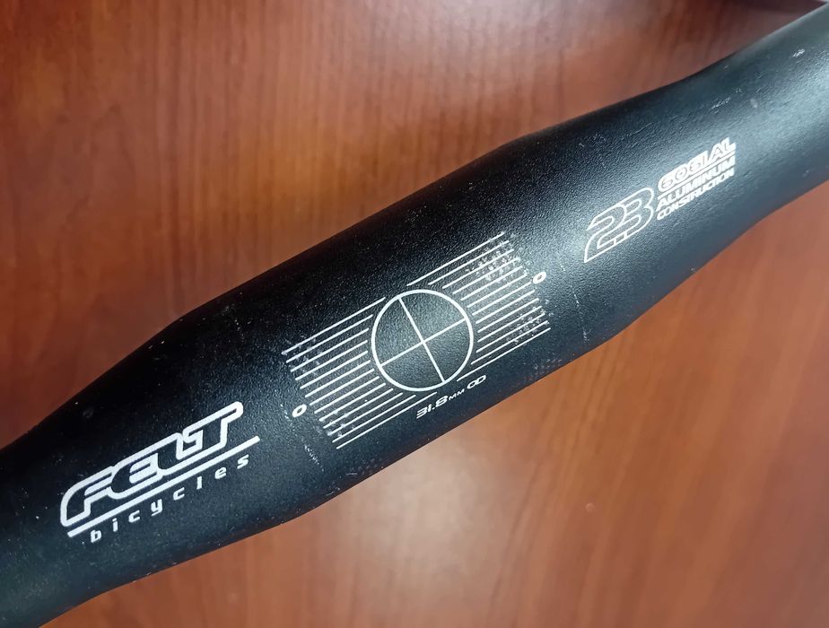 FELT kierownica szosowa typu baranek 400mm,aluminium,czarny mat.