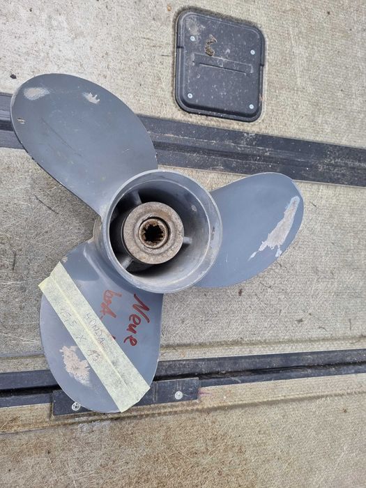 śruba napędowa Honda 15,5x13