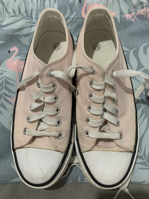 Sapatilha tipo All Star