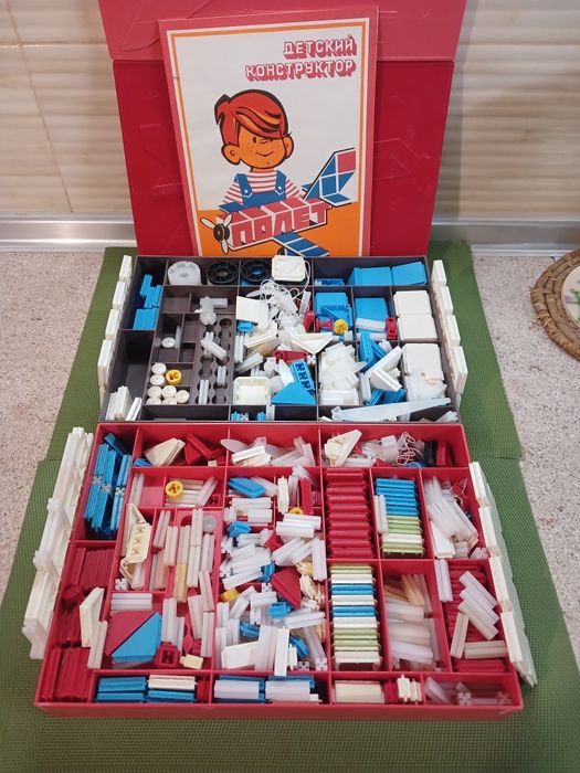 Детские игрушки.