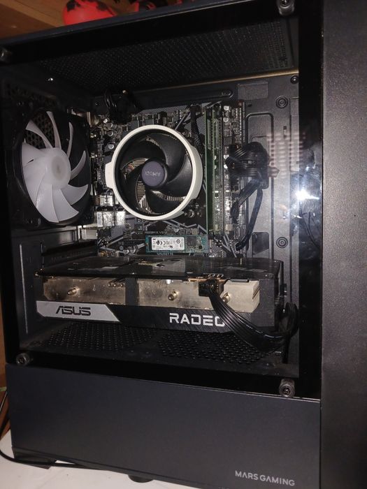 Pc Gamer e teclado e rato oferto