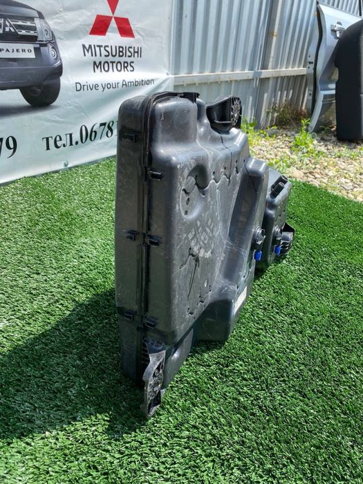 Бачок adblue vw tiguan 5QF131877L