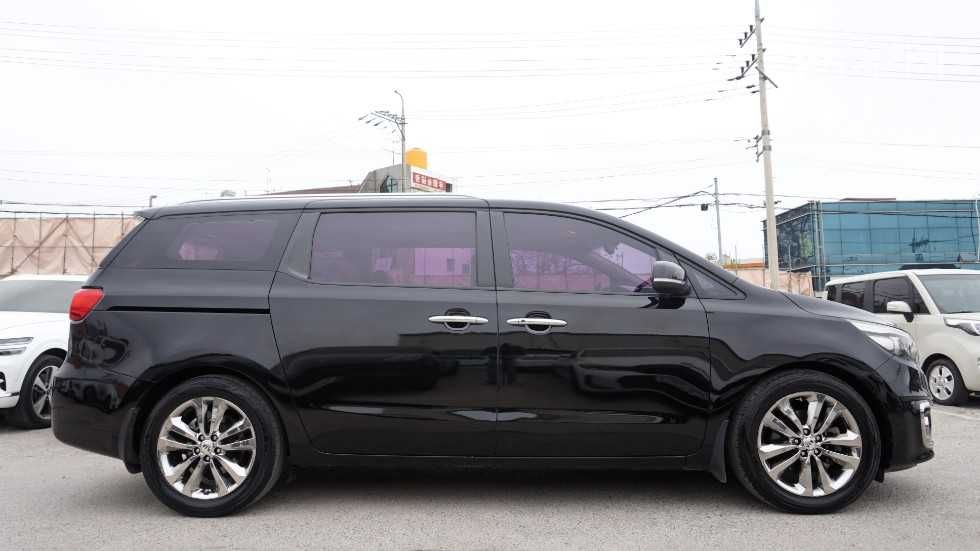KIA CARNIVAL 3Gen 9місць Prestige Повернення ПДВ