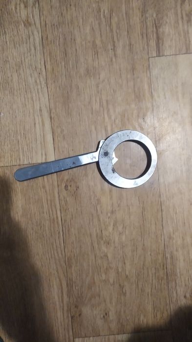 Ключ для патрона