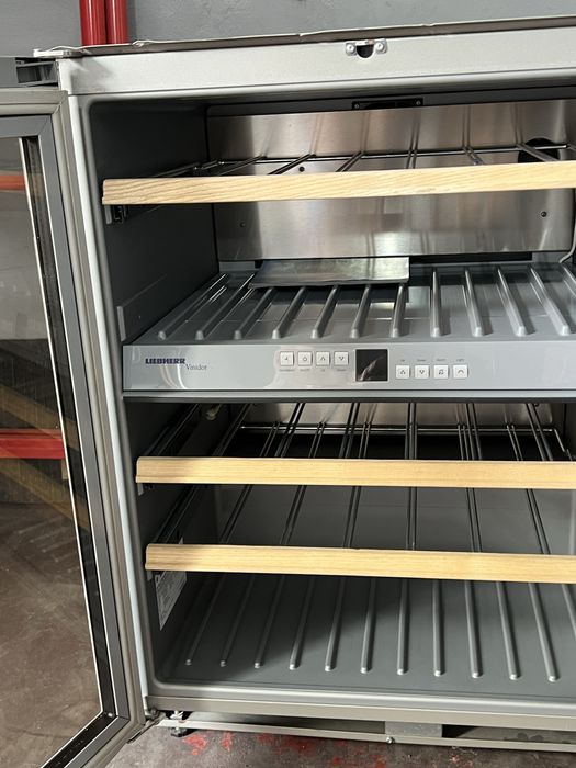 Вбудована винна шафа Liebherr WTUes 1653 38 пляшок 82 см