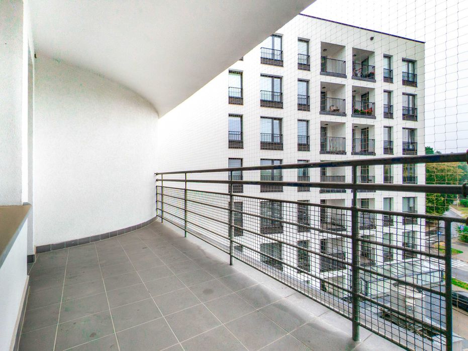 2 pokoje + salon, 2 balkony, miejsce postojowe. 86 M2. Ul. Głęboka 12