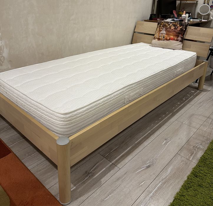 Односпальне ліжко