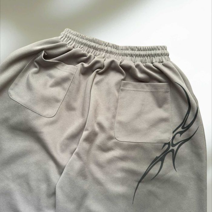 Сучасні стильні широкі штани сірі з написом oversize sweatpants