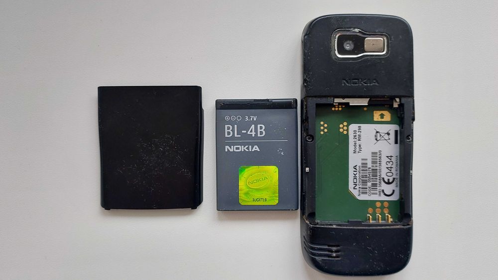 Телефон Nokia 2630