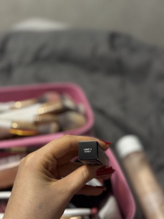 Продам консилер Nars