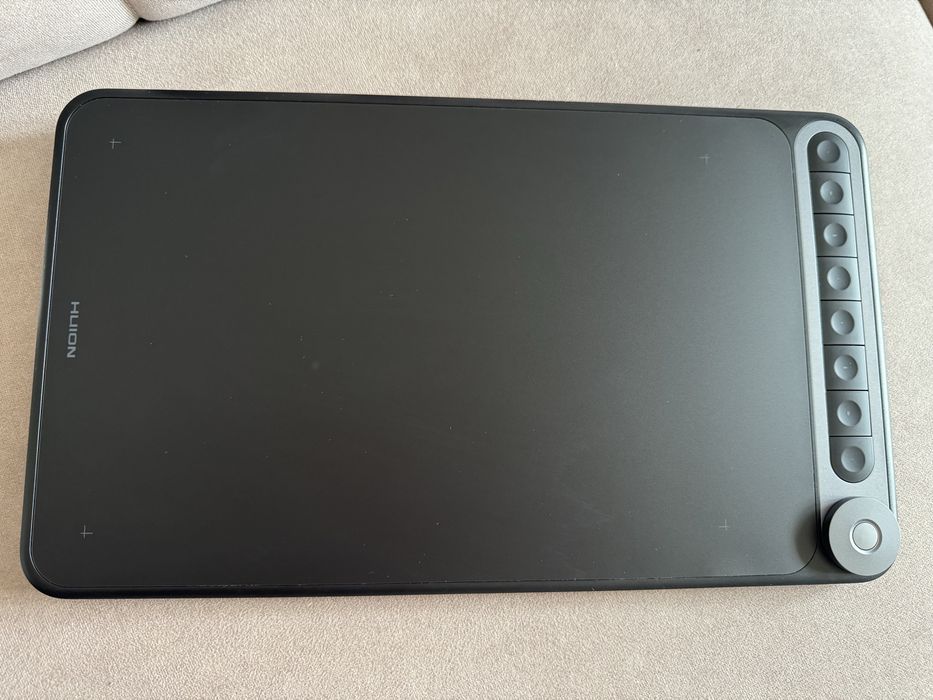Tablet graficzny Huion inspiroy dial Q620M PRAKTYCZNIE NOWY