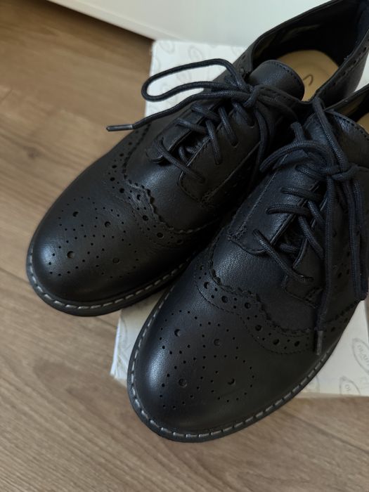 Жіночі шкіряні туфлі Clarks 38 р