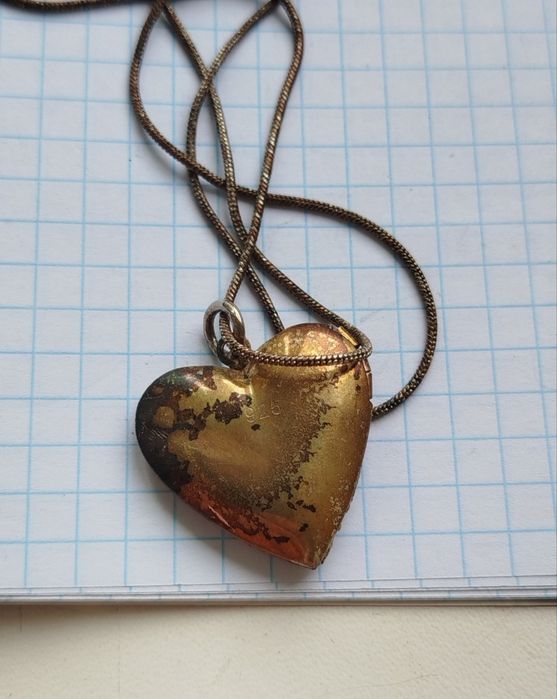 Продам колье серебряное