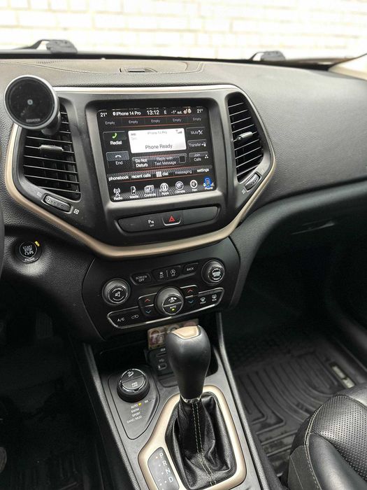 Jeep Cherokee 2015 3.2 газ/бензин Active Drive II максималка