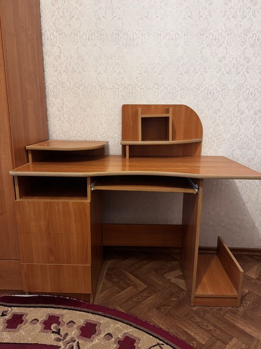 Меблі для вітальні, спальні