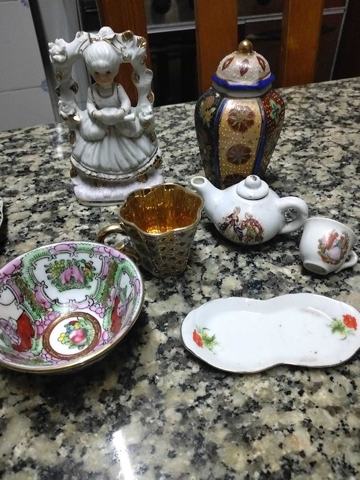 Louças diversas antigas