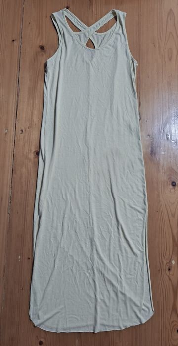 Żółto-blada sukienka